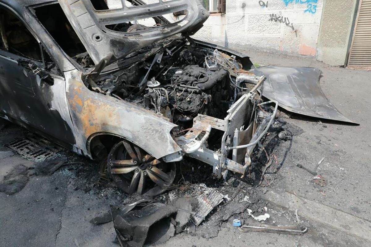 SNIMCI UNIŠTENOG AUTOMOBILA ČELNIKA SRPSKOG SPORTA (11).jpg