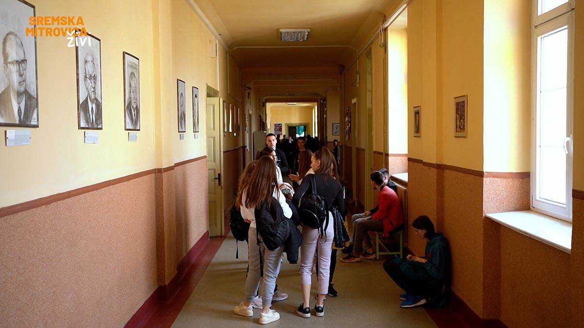 - 16x9.00_00_25_08.Still019.jpg