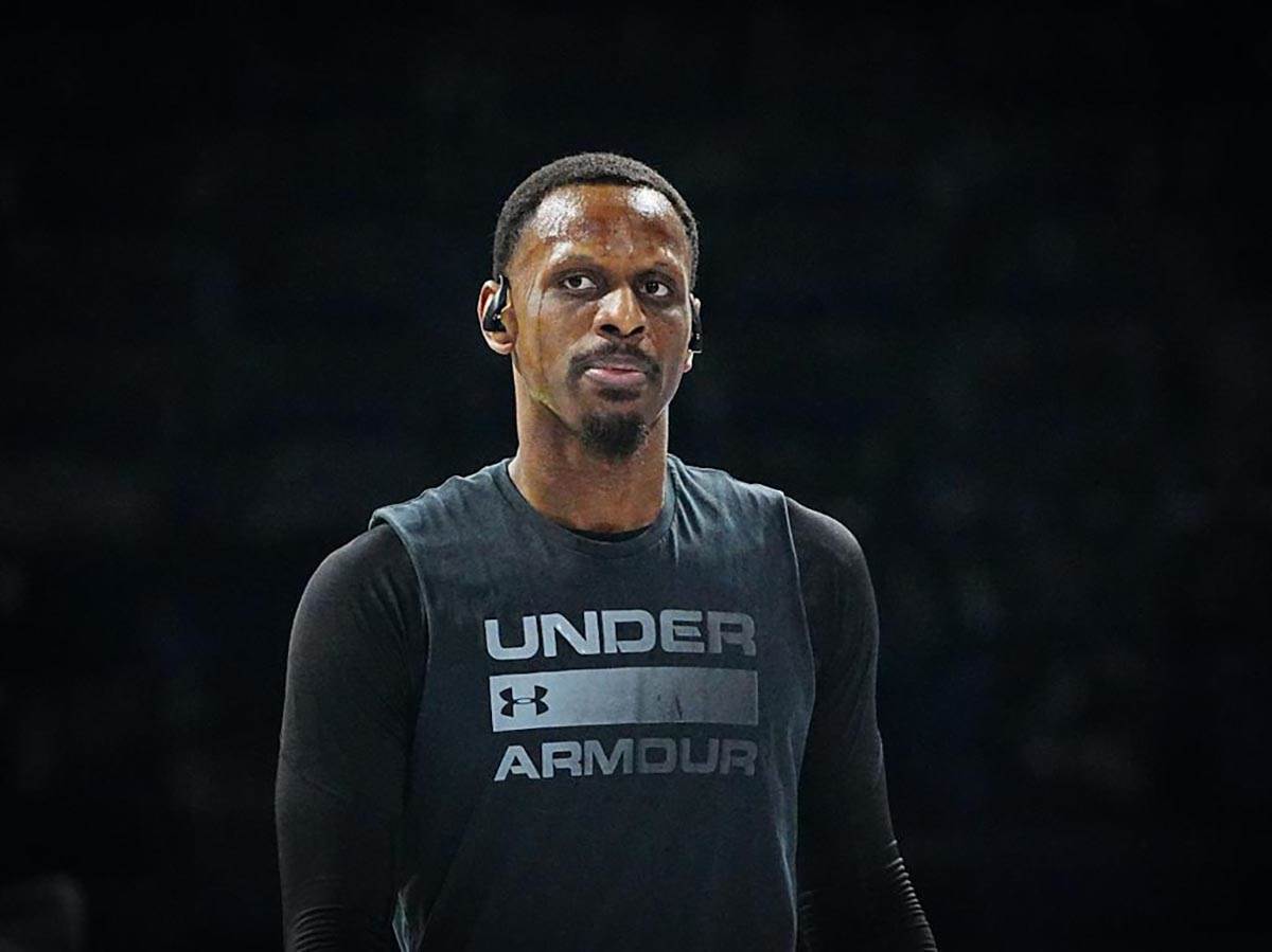 Džejms Naneli da li ostaje u Partizanu navijači ga ubeđuju