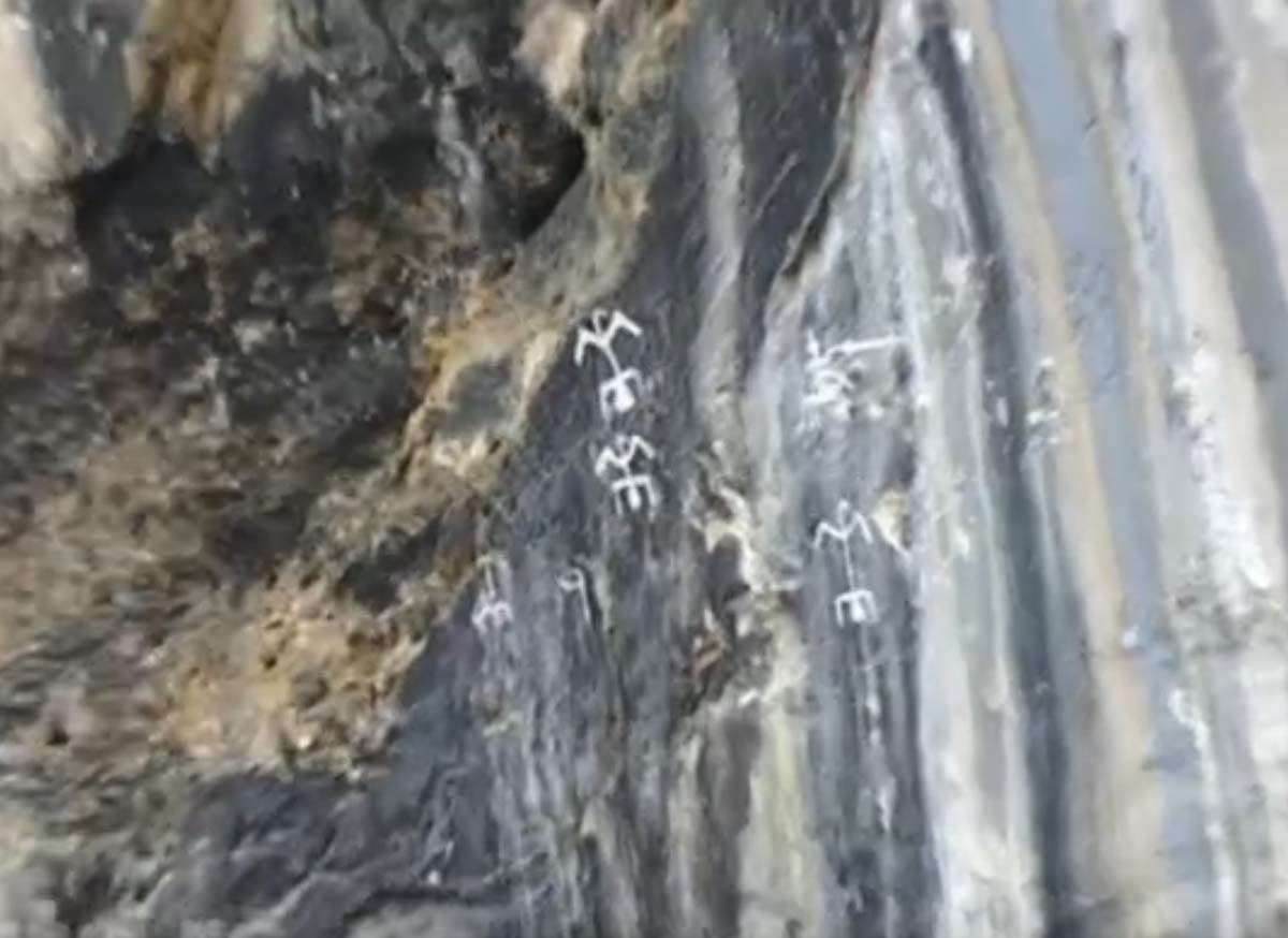 Simboli na stenama (8).jpg