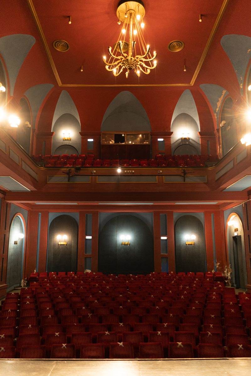 POTVRĐENO: Pokrajinski sekretarijat odobrio Gradu Sremska Mitrovica 130 miliona dinara za sanaciju Pozorišta