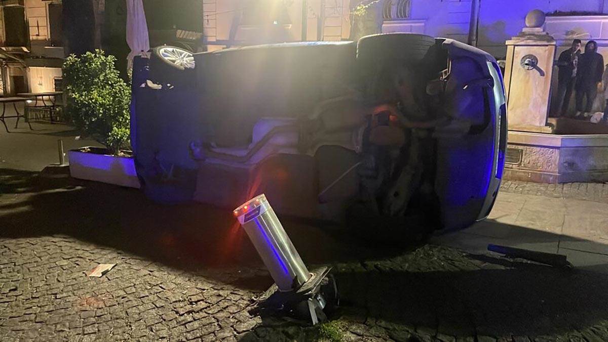 DIVLJAO BMW-om U CENTRU BEOGRADA (5).jpg