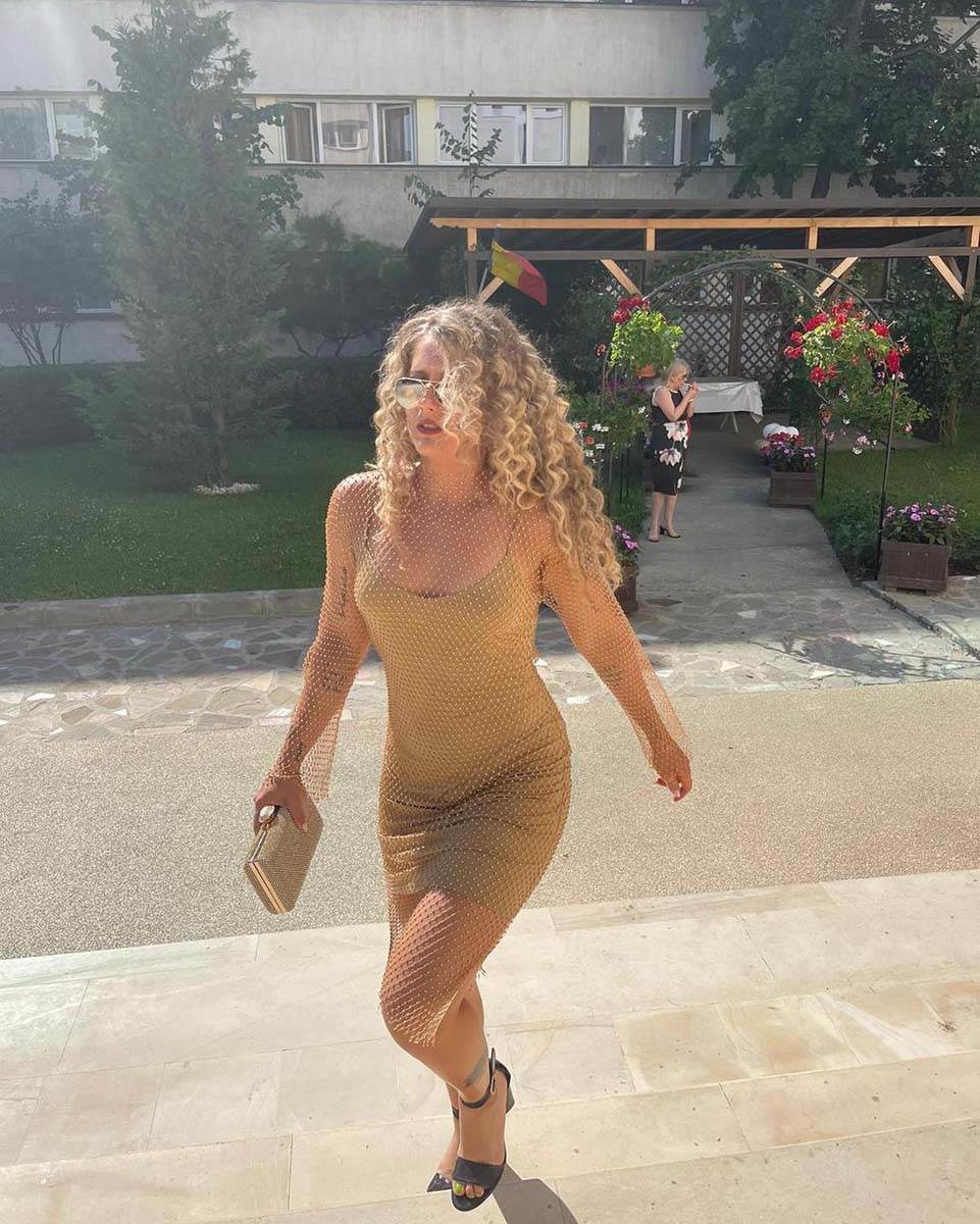 Andreea Prisacariu (3).jpg