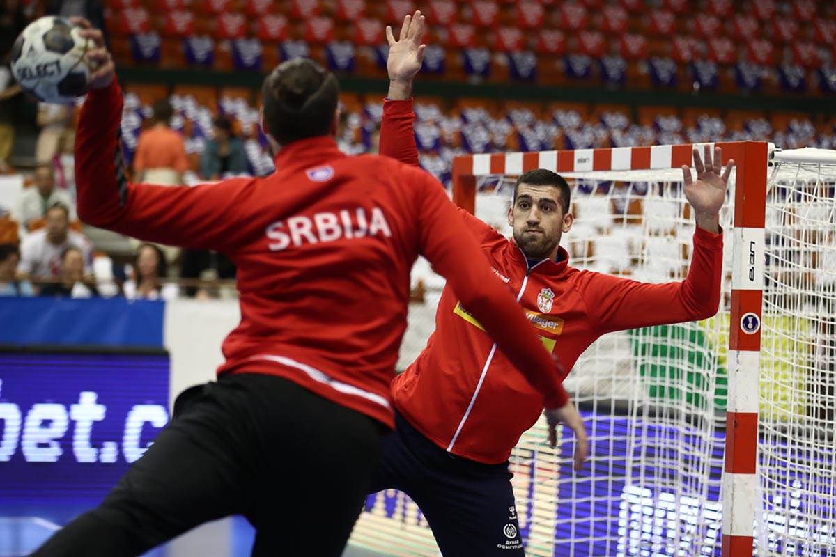 Srbija dobila Slovačku u finišu kvalifikacija za Svetsko prvenstvo