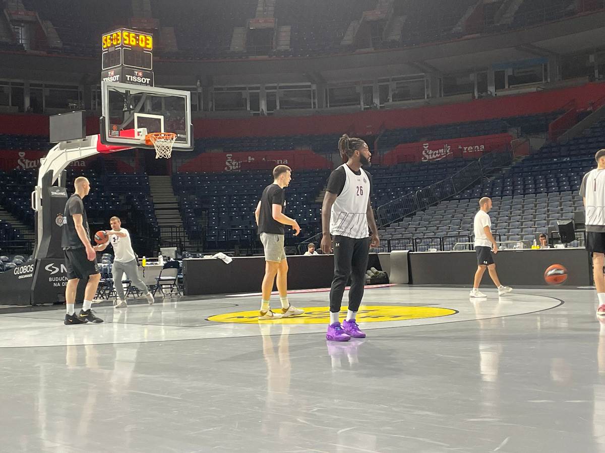 Dante Egzum, Trening  (4).jpg