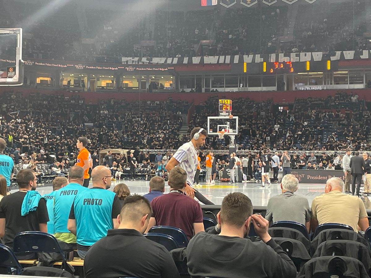 Grobari dočekali Marija Hezonju zvižducima