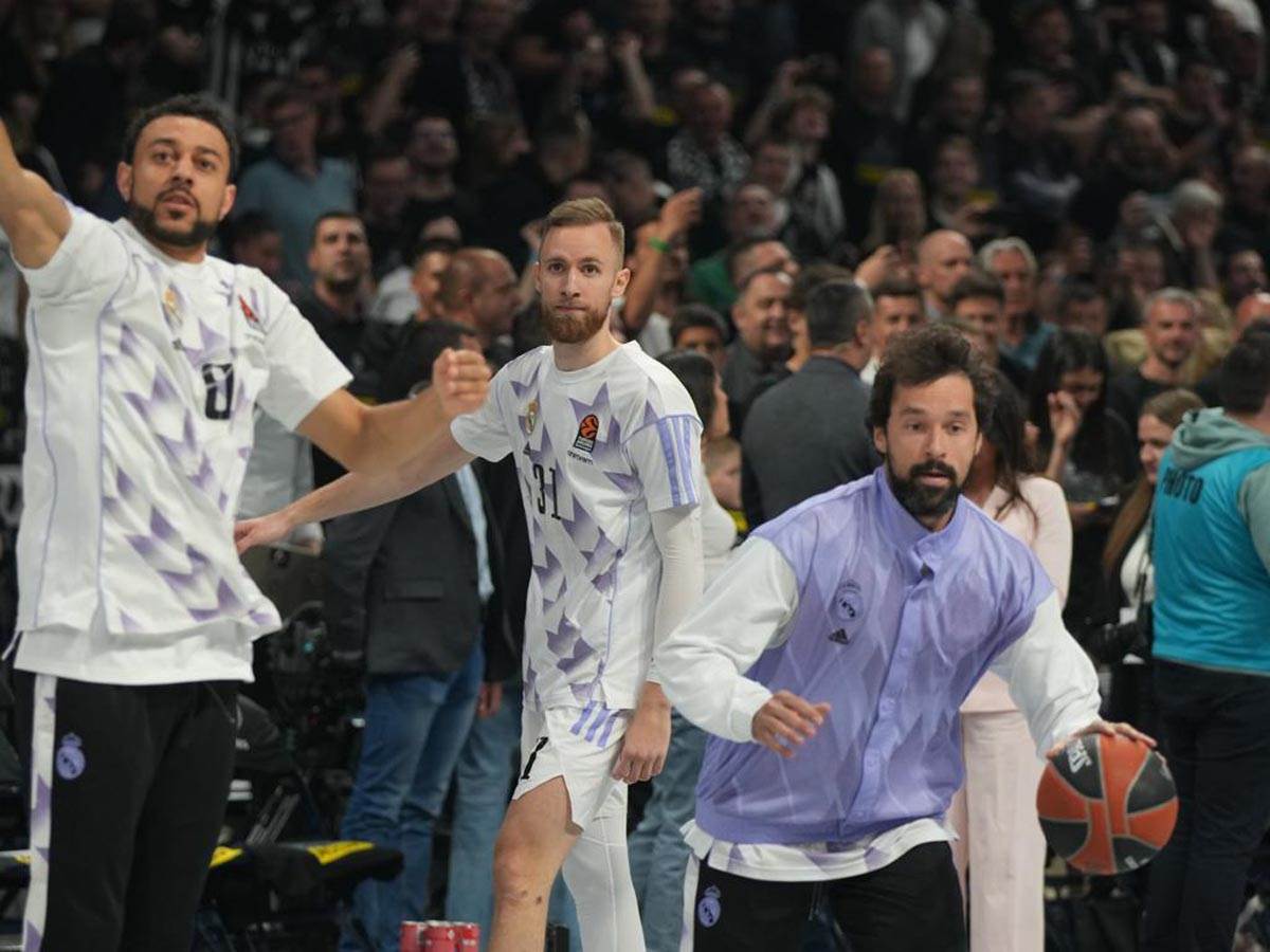 Grobari dočekali Marija Hezonju zvižducima