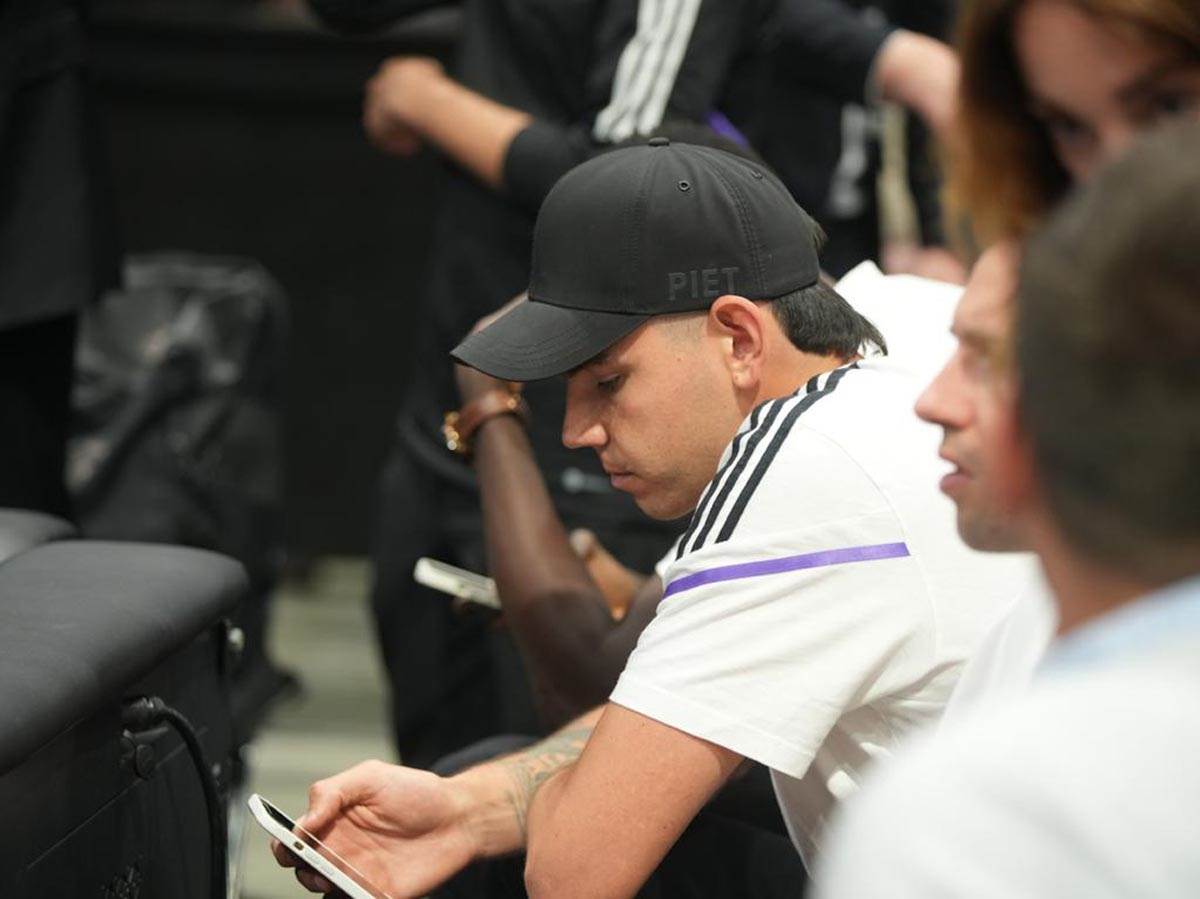 Grobari dočekali Marija Hezonju zvižducima