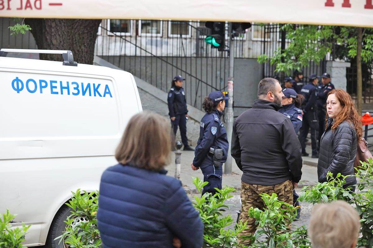 Vračar pucnjava u školi (29).jpg