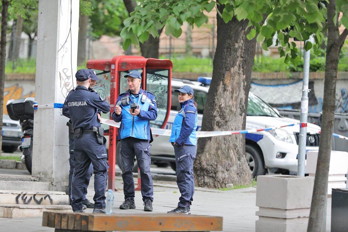 Oglasio se otac ubijene devojčice u masakru u školi Vladislav Ribnikar