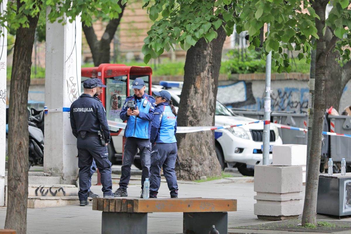 Oglasio se otac ubijene devojčice u masakru u školi Vladislav Ribnikar