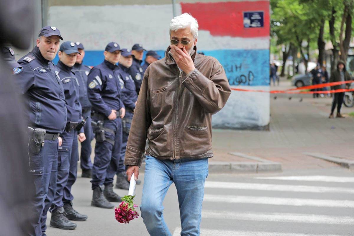 Oglasio se otac ubijene devojčice u masakru u školi Vladislav Ribnikar