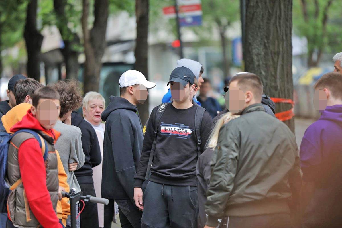 Uviđaj policija pucnjava škola Vračar (24).jpg