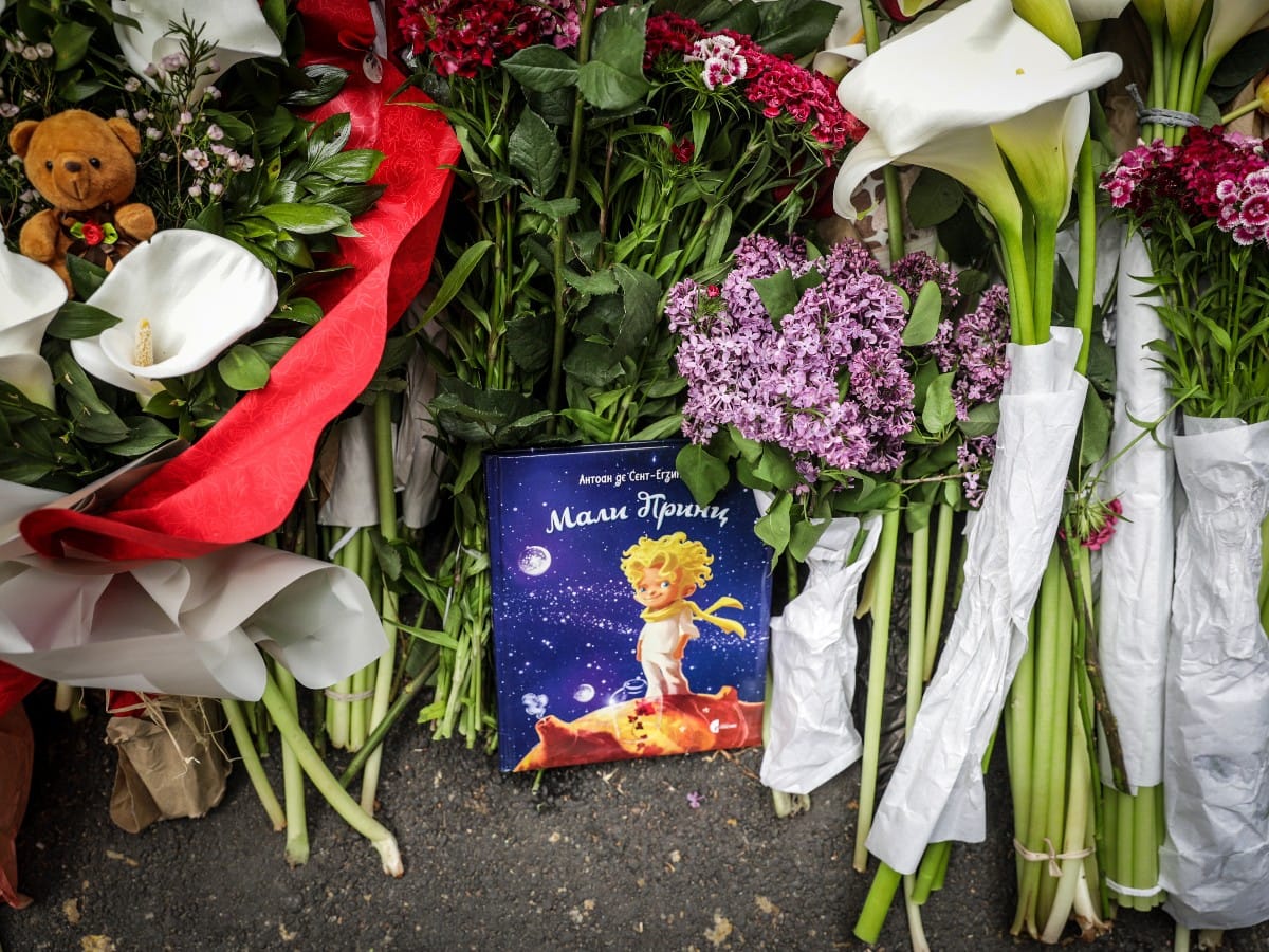 Stanje upucane dece i nastavnice 