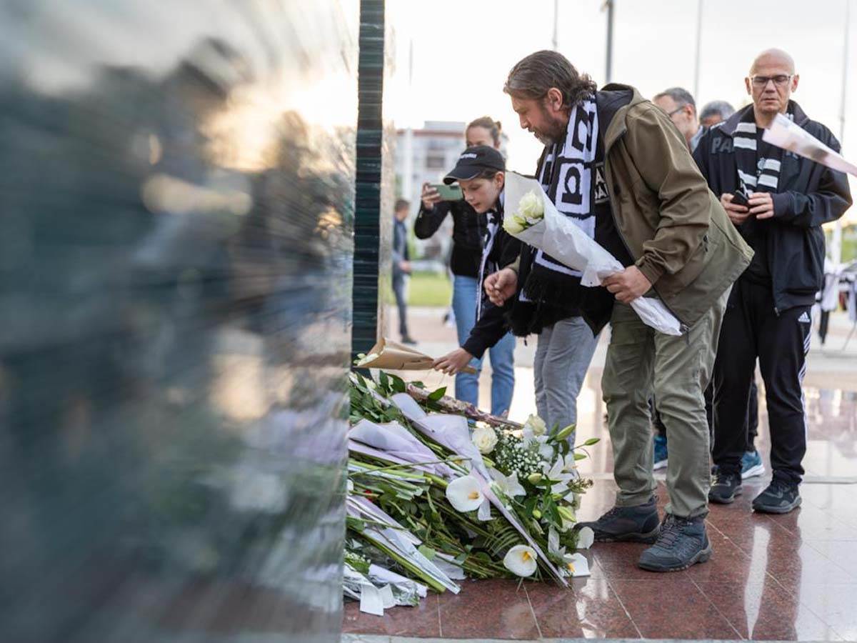 Navijaci ispred arene  (5).jpg