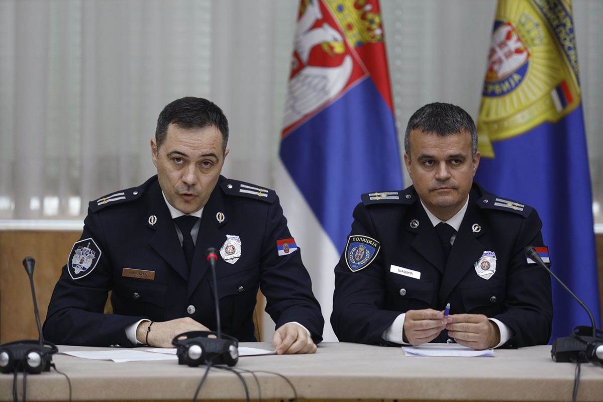 Vanredna konferenciia za medije MUP (3).jpg