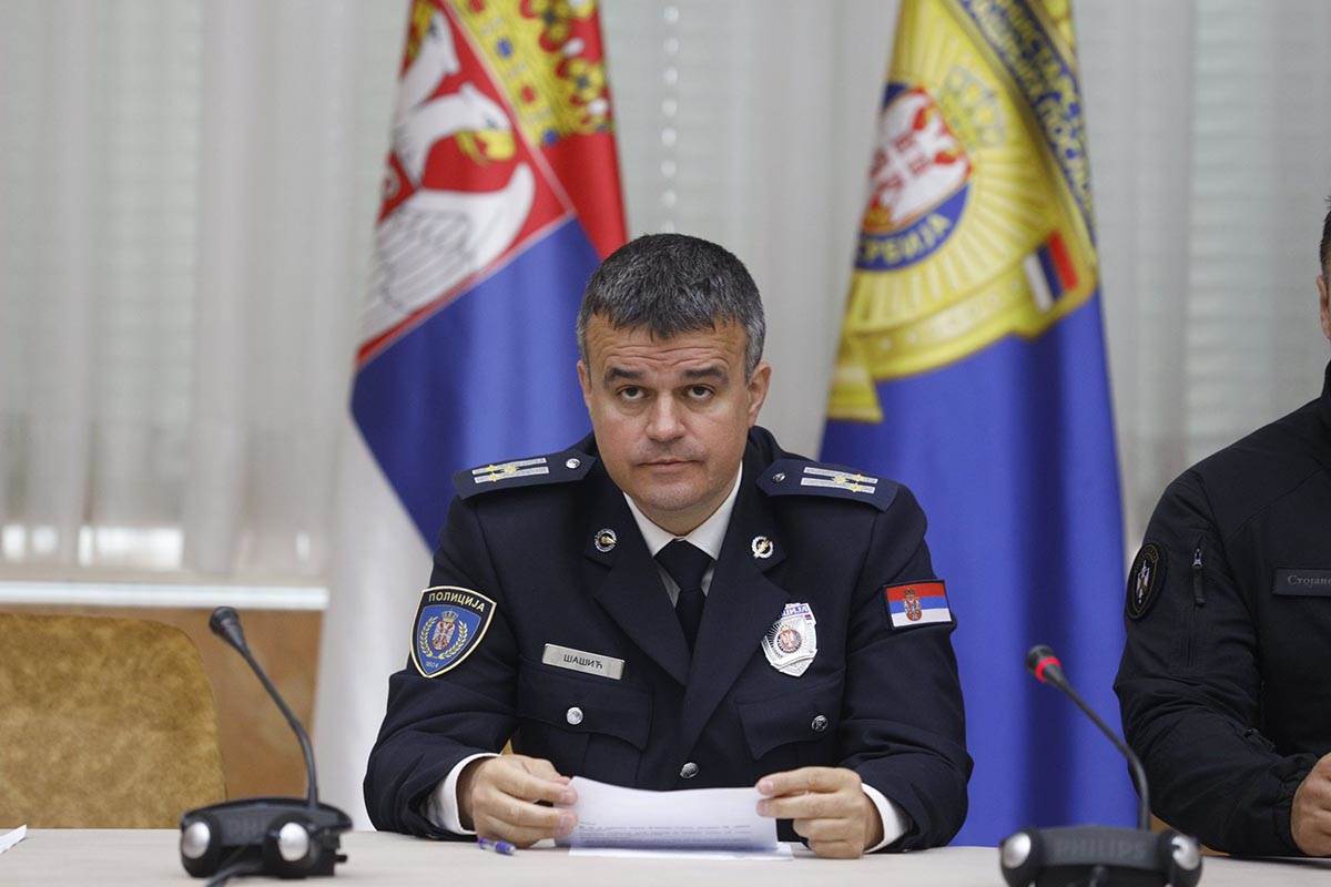 Vanredna konferenciia za medije MUP (4).jpg