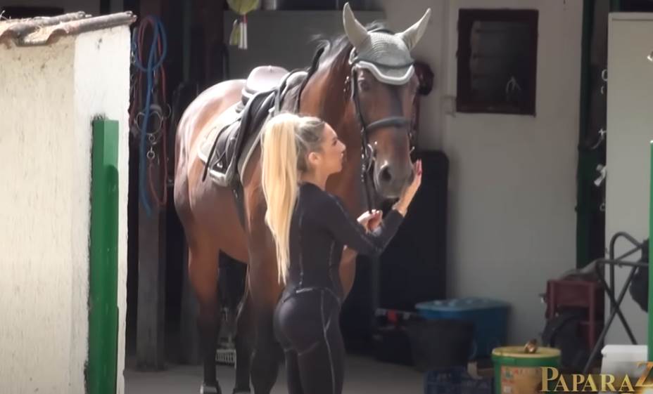 jovana jeremić1.png