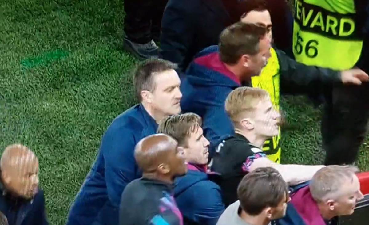 AZ Alkmar - Vest Hem (5).jpg