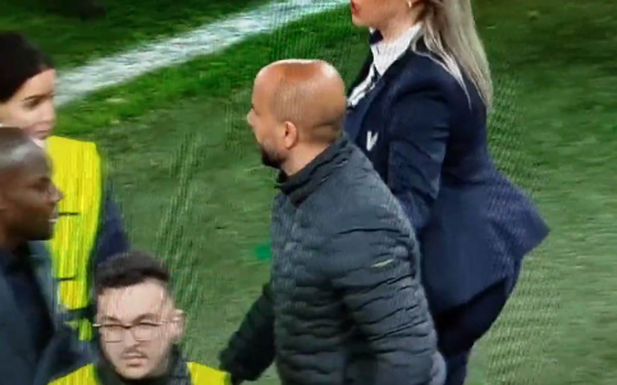 AZ Alkmar - Vest Hem (9).jpg