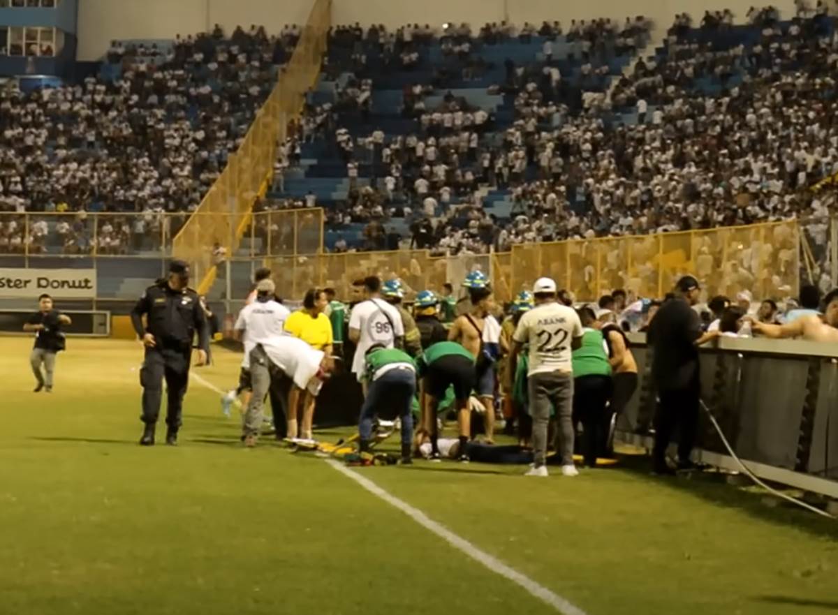 Tragedija fudbalska utakmica (6).png