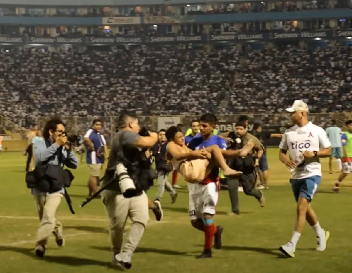 Tragedija fudbalska utakmica (8).png