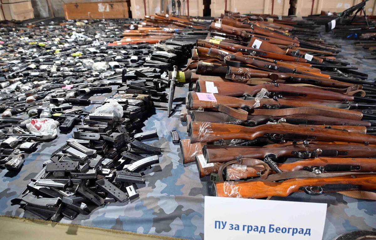 Dobrovoljna predaja oružja (8).jpg