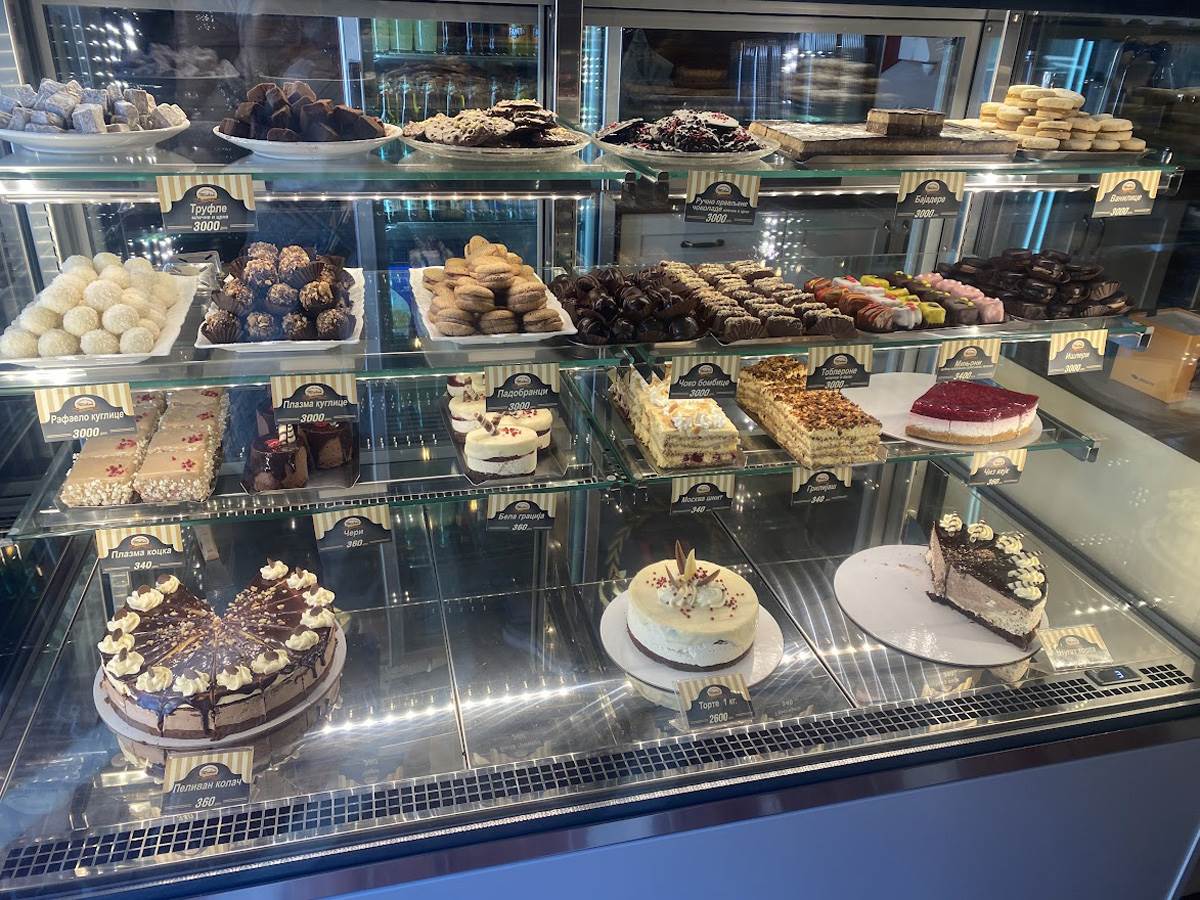 Sladoled i kolači (1).jpg