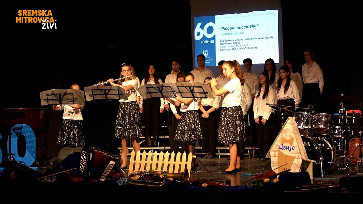 - 16x9.00_00_27_16.Still030.jpg