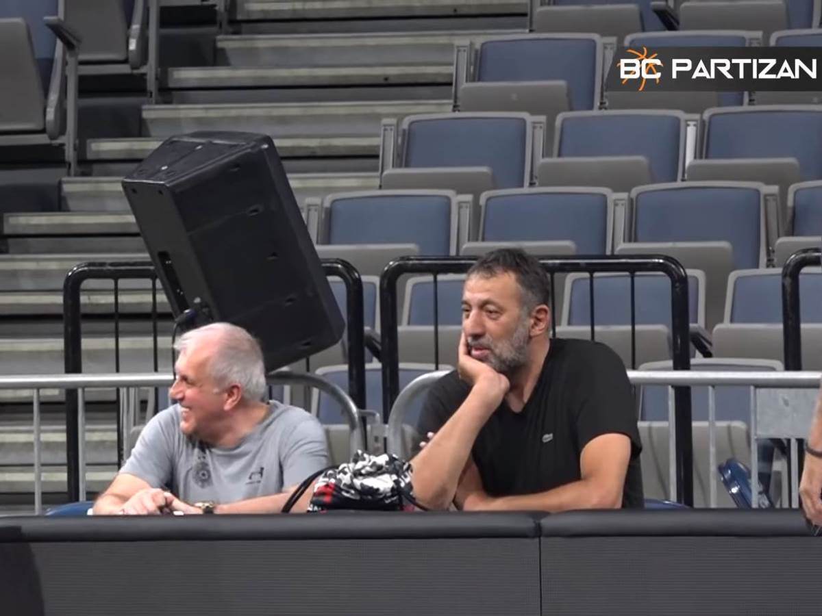 Vlade Divac posetio trening Partizana