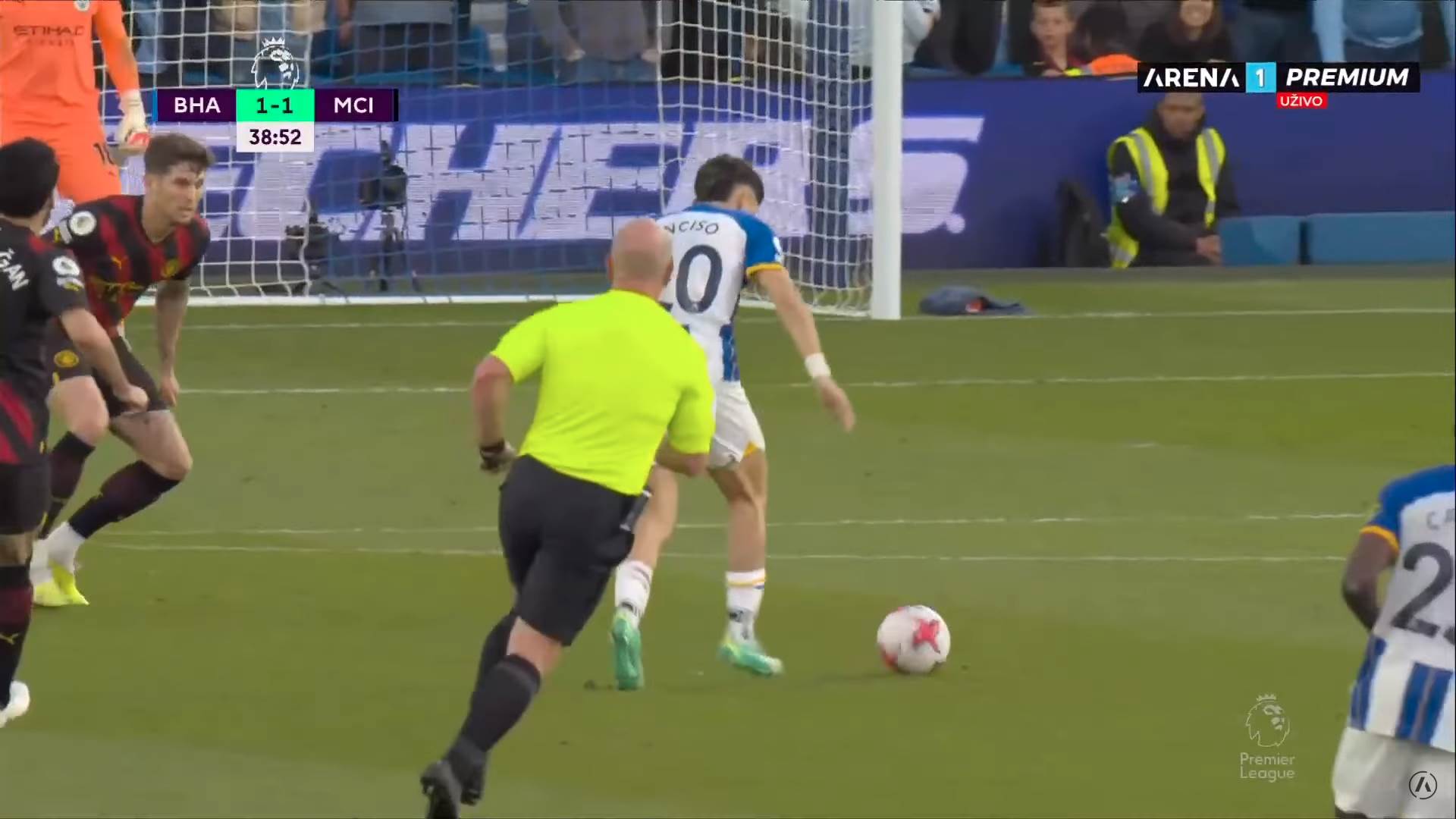 Hulio Enciso gol protiv Mančester sitija video snimak