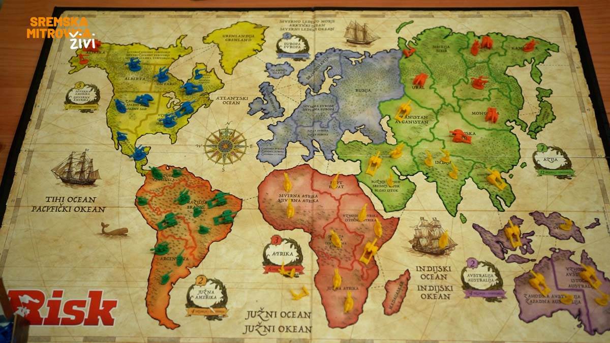 - 16x9.00_00_49_13.Still041.jpg