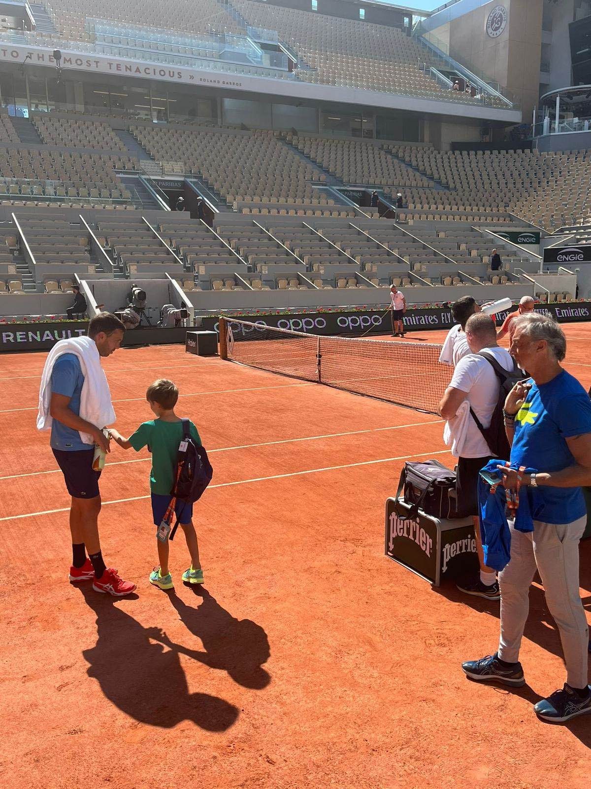 Novak trenira, Stefan pomaže (5).jpg