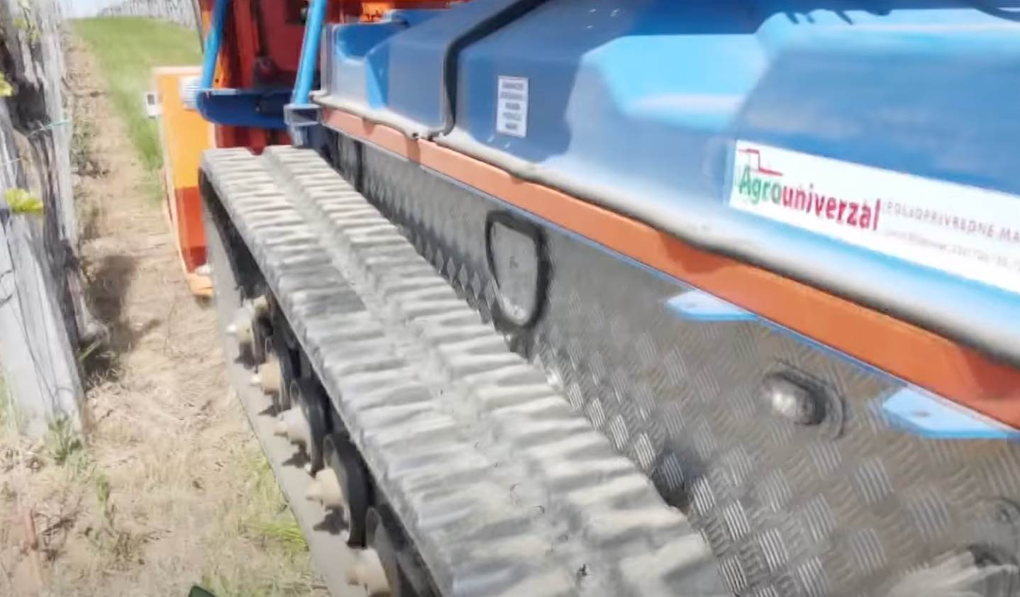 Poljoprivredni robot 7.jpeg