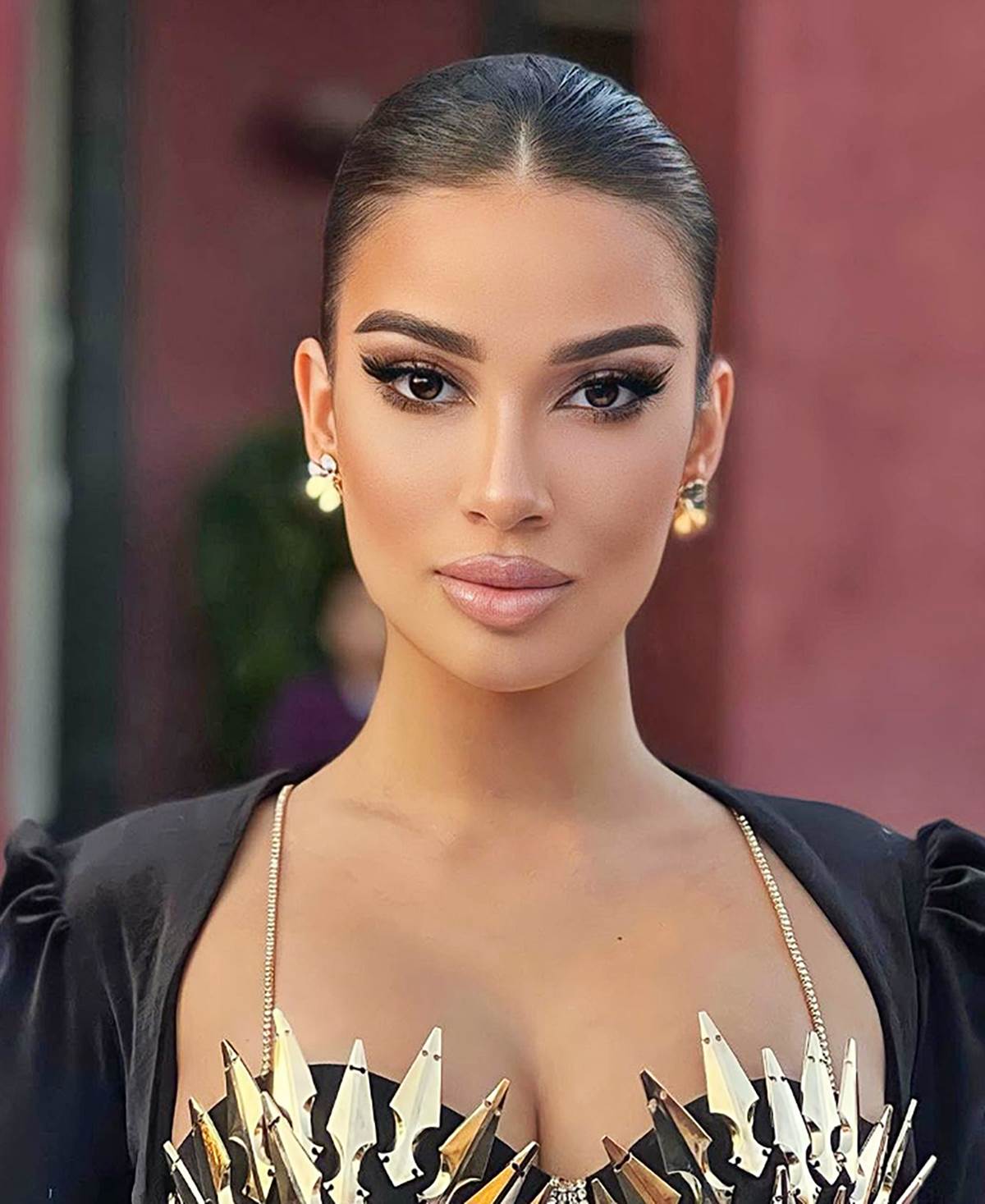 Madina Mamadalijeva (8).png