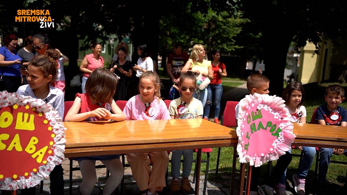 - 16x9.00_00_06_08.Still037.jpg