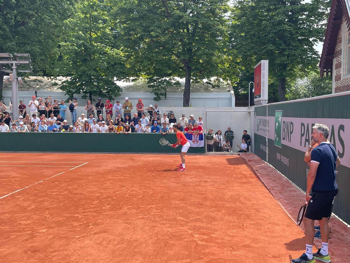 Novak Đoković, trening (3).jpg