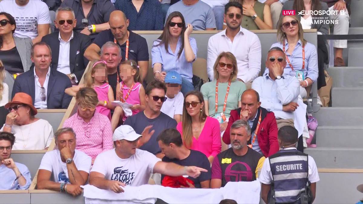 Đoković Rud početak meča (3).jpg