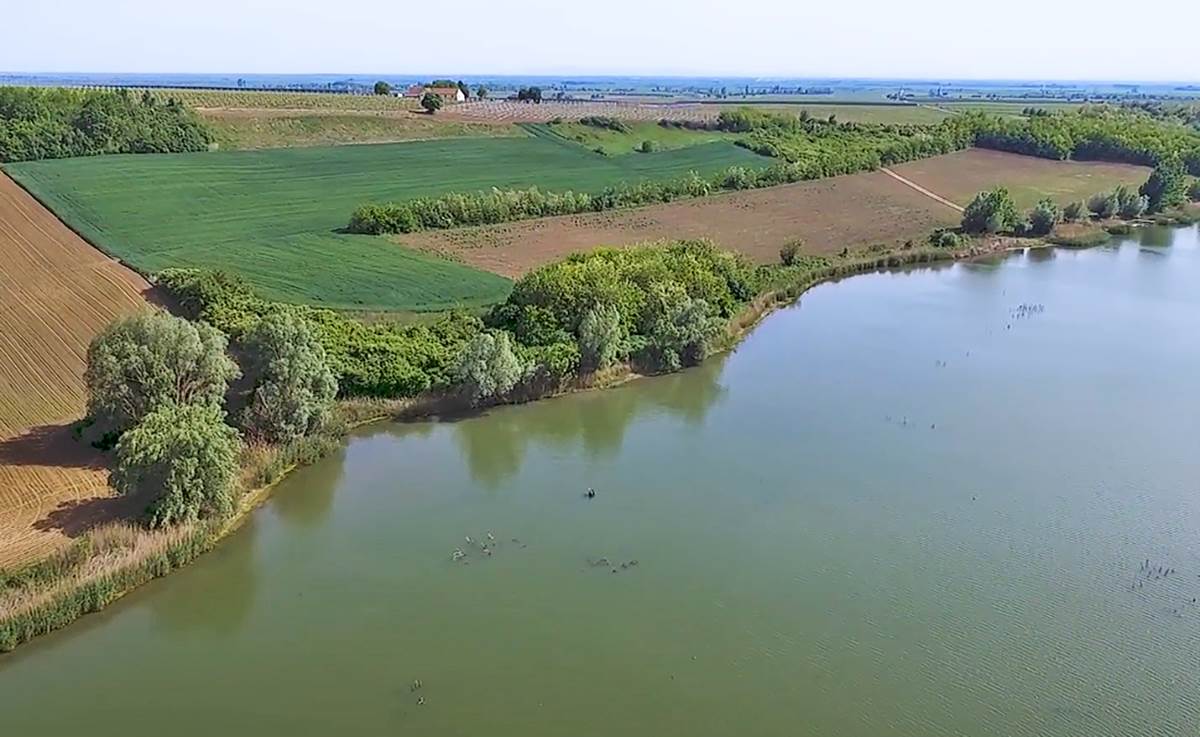 Jezero Moharač (16).png