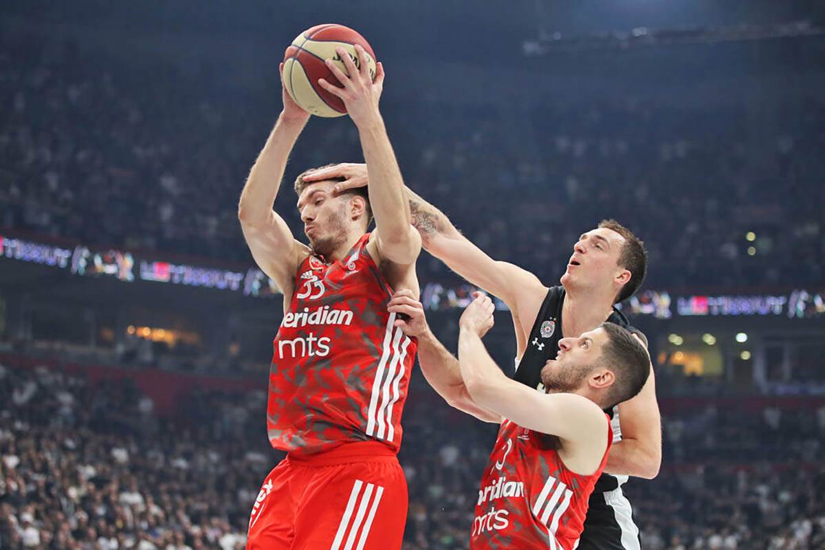 Partizan Zvezda meč 2 (3).JPG