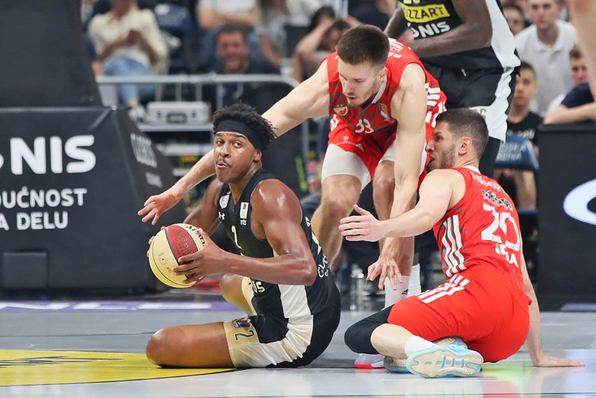 Partizan Zvezda meč 2 (6).JPG