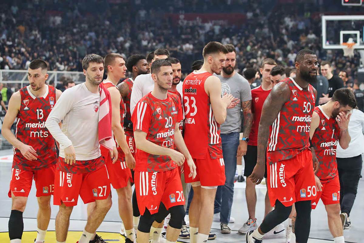 Zvezda Partizan kraj meča (9).JPG