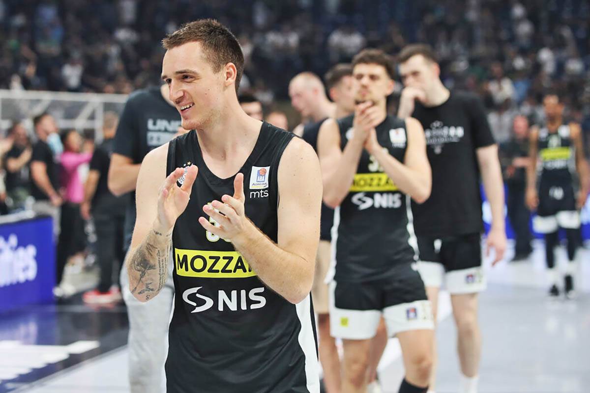 Zvezda Partizan kraj meča (1).JPG