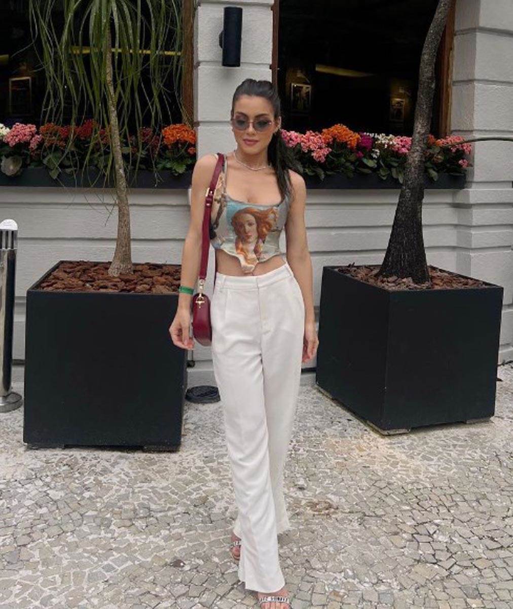 Najlepša žena koja obilazi gradilišta arhitekta