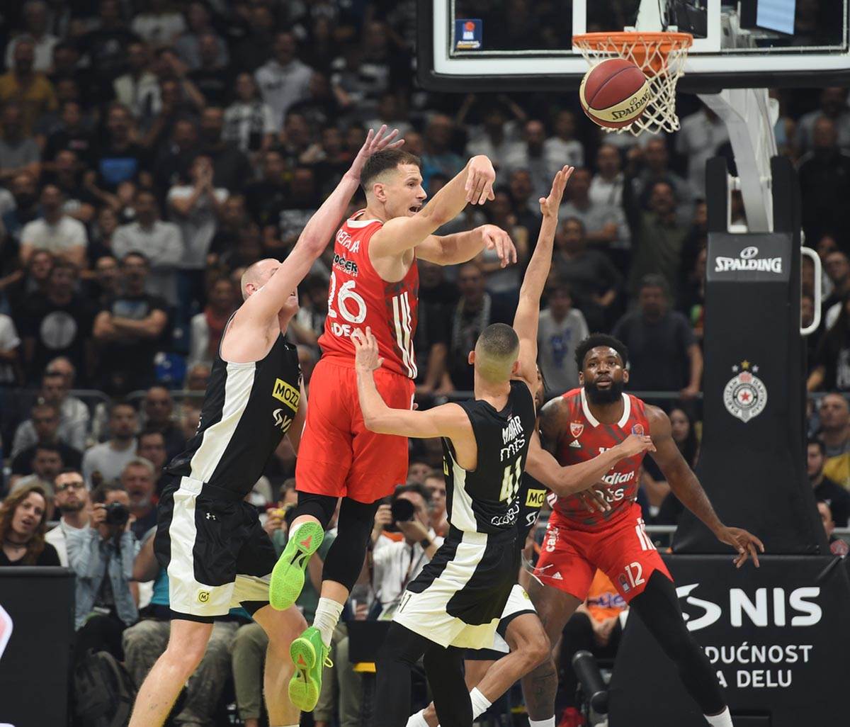 PARTIZAN_vs_CRVENA_ZVEZDA_134.jpg