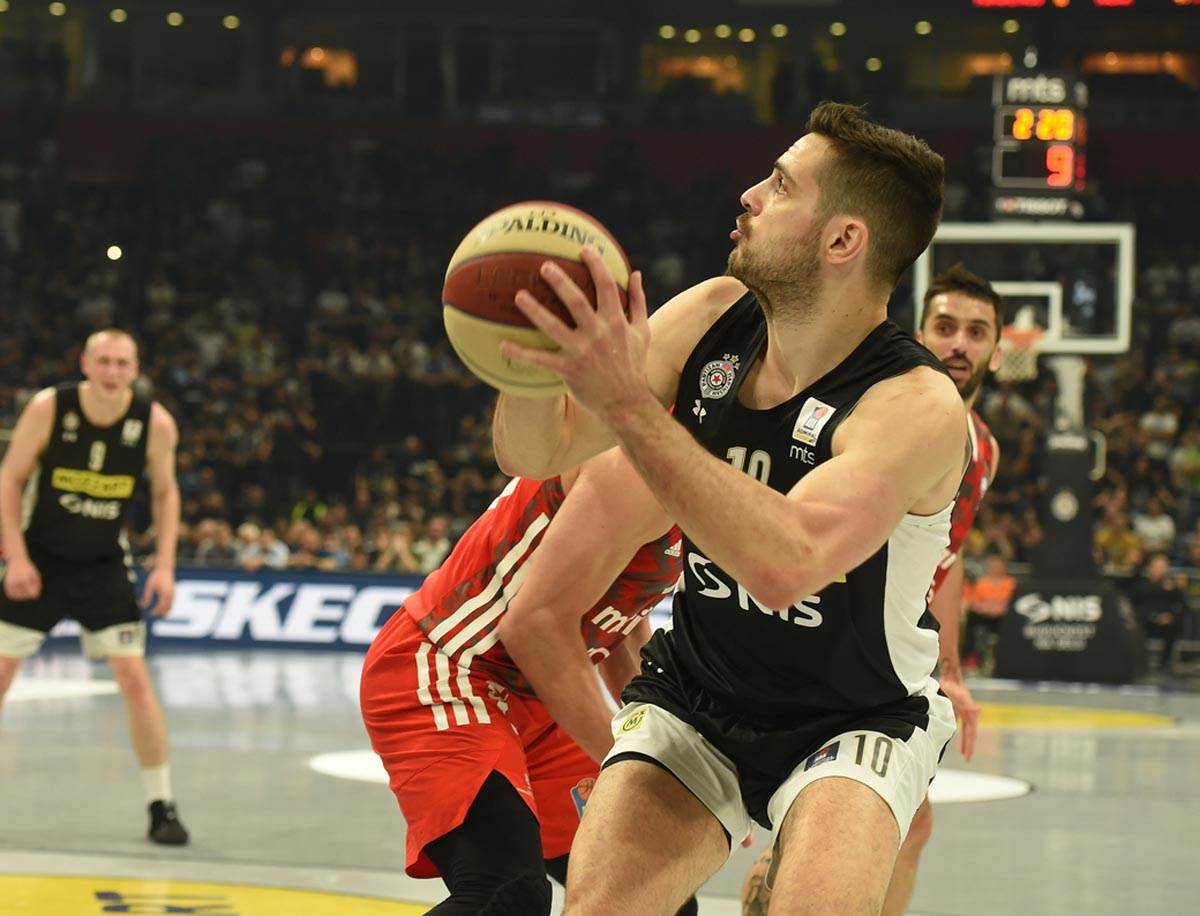 PARTIZAN_vs_CRVENA_ZVEZDA_156.jpg