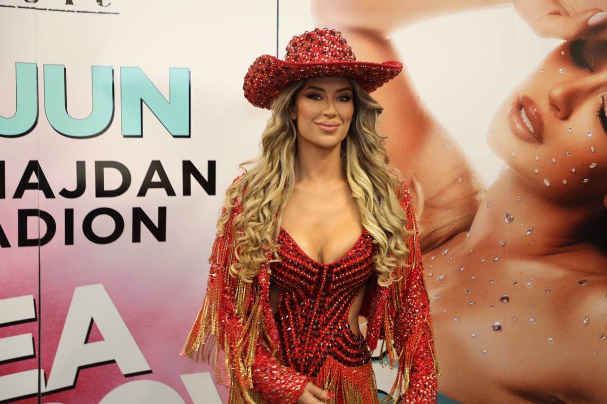 Hrvati o Tei Tairović