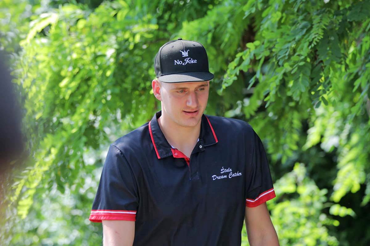 Hipodrom u Somboru i dresovi Nikole Jokića 