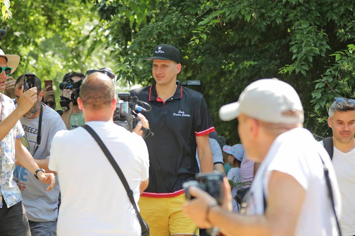 Hipodrom u Somboru i dresovi Nikole Jokića 