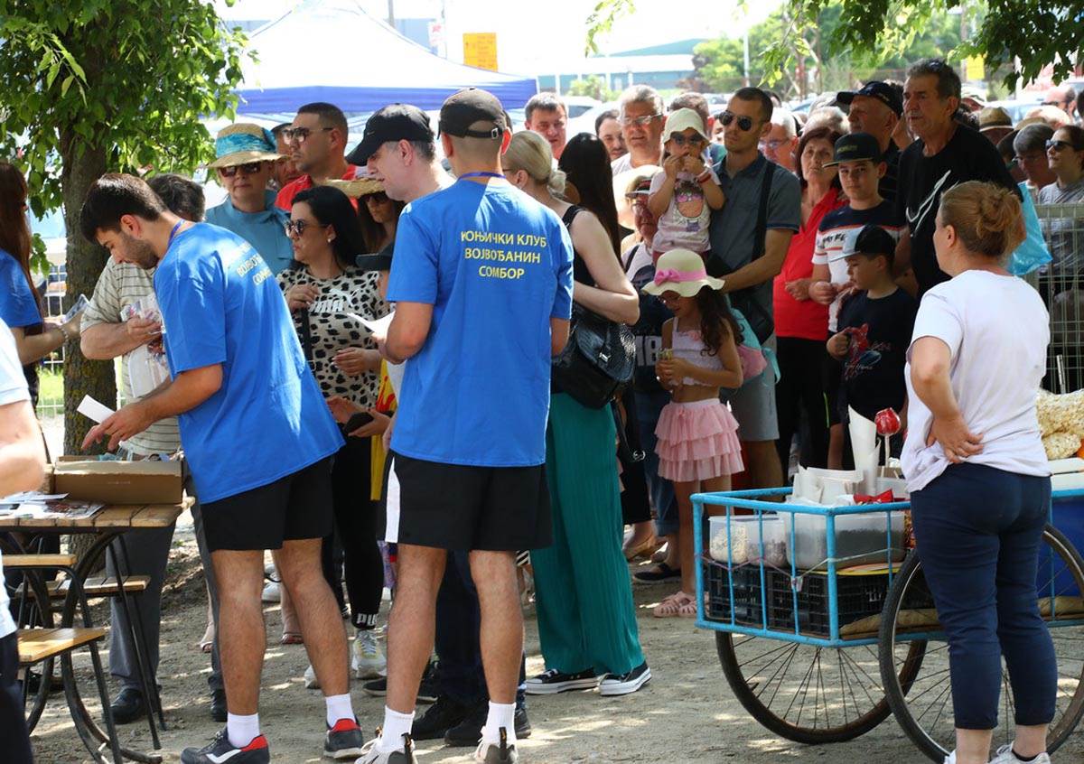 Ćerka Nikole Jokića Ognjena Jokić na hipodromu u Somboru